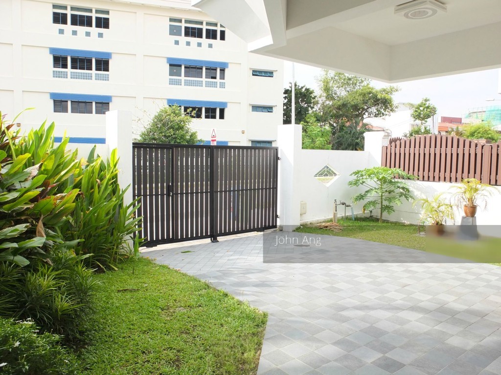 Lorong Penchalak (D19), Semi-Detached #125357102